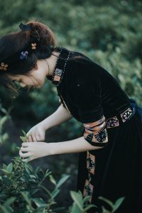 XỈU “UP” XỈU “DOWN” VỚI BỘ ẢNH của nhiếp ảnh gia Đặng Tiến Đạt (Sinh viên ngành Công nghệ truyền thông – Khoa Truyền thông đa phương tiện) - 02/11/2025