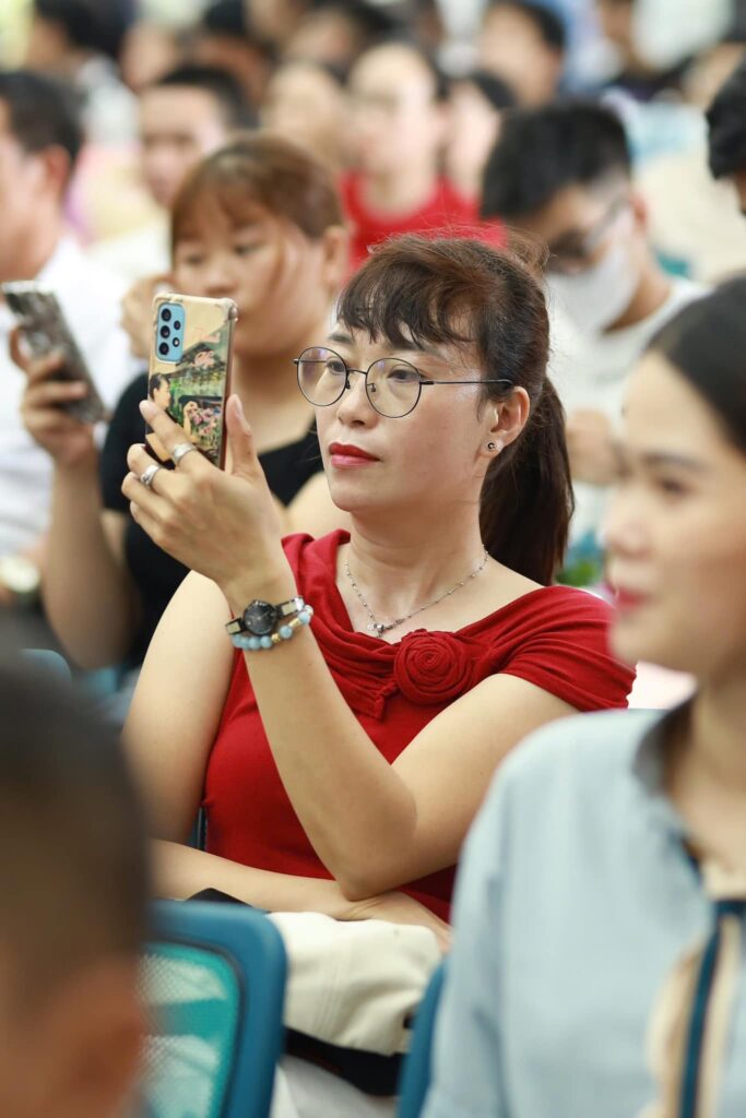 “CHẠM ĐẾN ƯỚC MƠ” - LỄ TỐT NGHIỆP ĐẦY CẢM XÚC - 20/10/2025 “CHẠM ĐẾN ƯỚC MƠ” - LỄ TỐT NGHIỆP ĐẦY CẢM XÚC - 20/10/2025