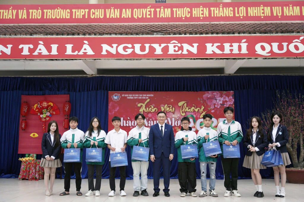 ICTU ĐỒNG HÀNH CÙNG THPT CHU VĂN AN - 16/10/2025
